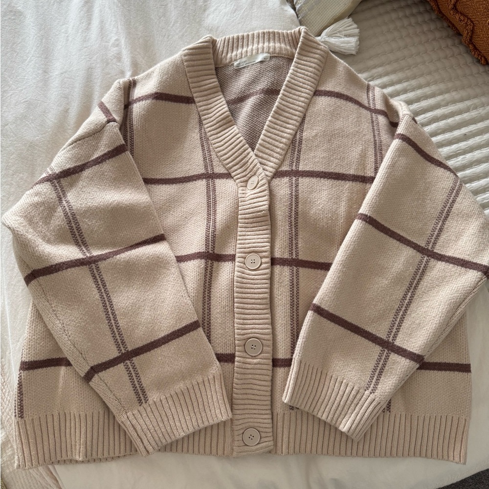 Elegant Beige Plaid Cardigan